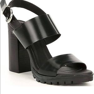 NIB Steve Madden Block Platform Heel Sandals